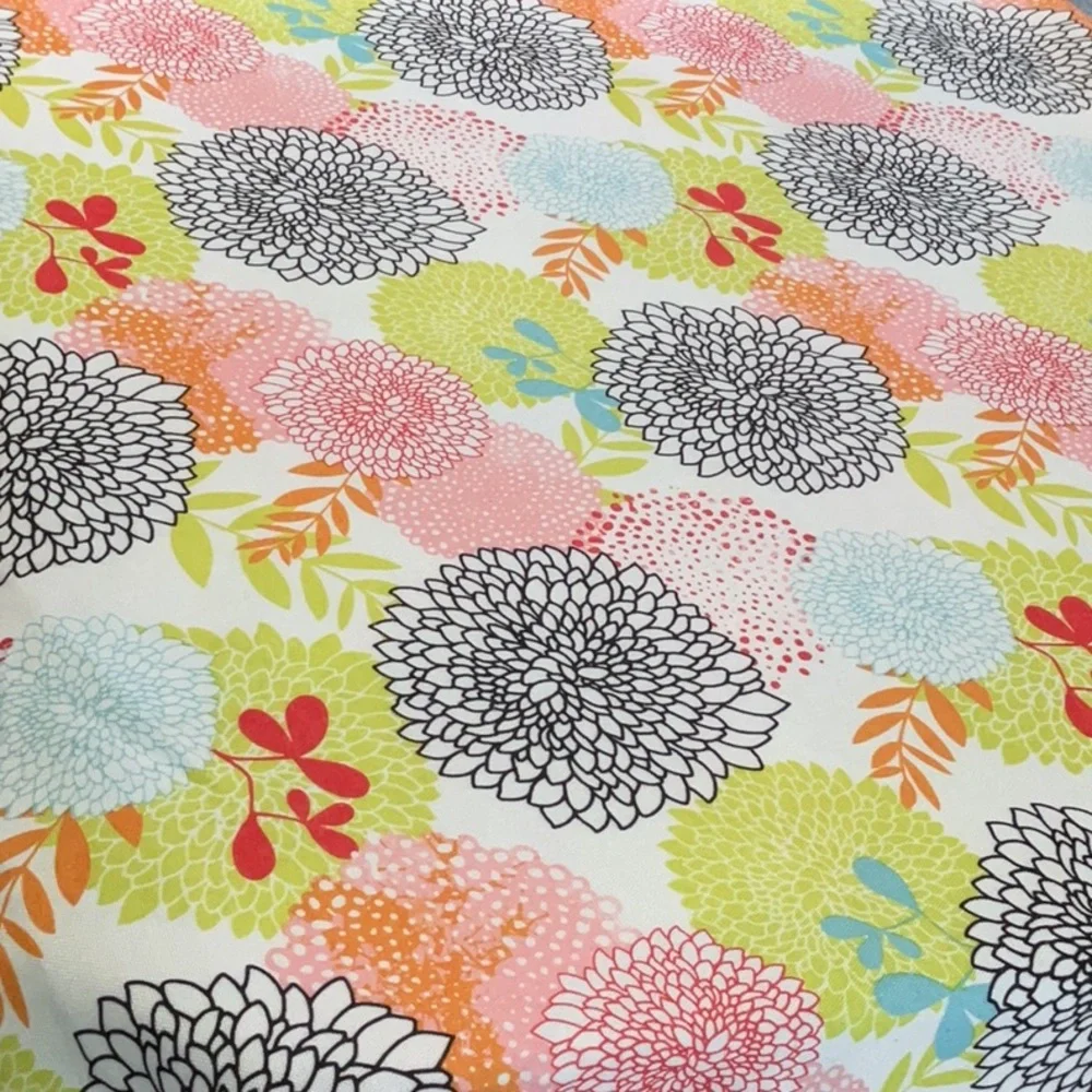 Cynthia Rowley tablecloth. 60 X 120”